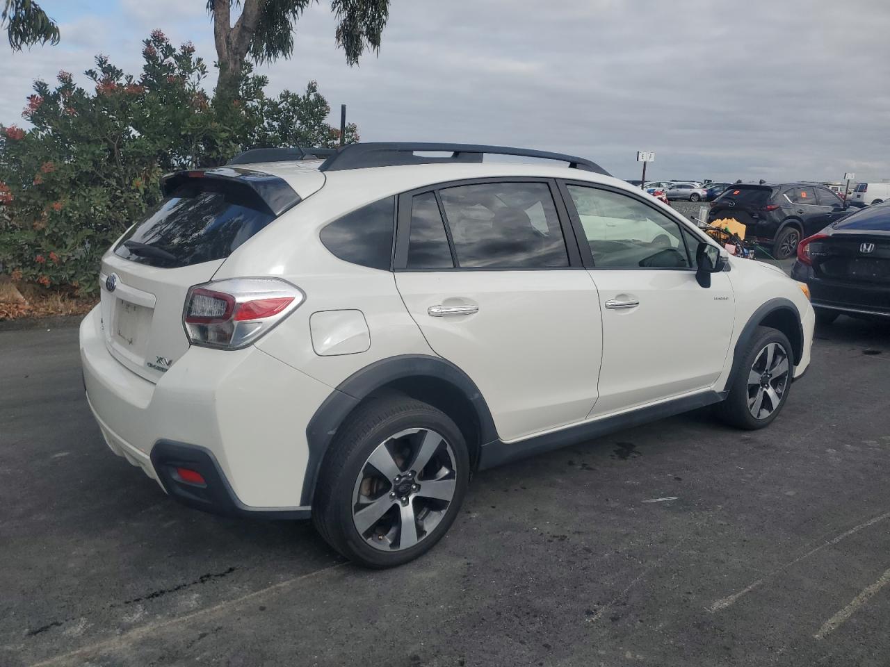 Subaru Xv 2.0i Hybrid Image 3