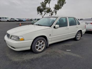  Salvage Volvo S70