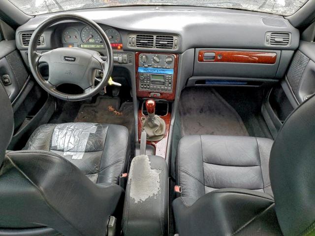Volvo S70 Base Image 12