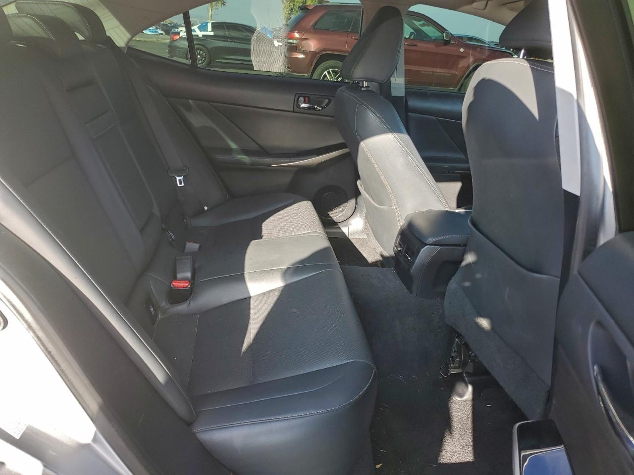 Lexus Is 250 Image 10