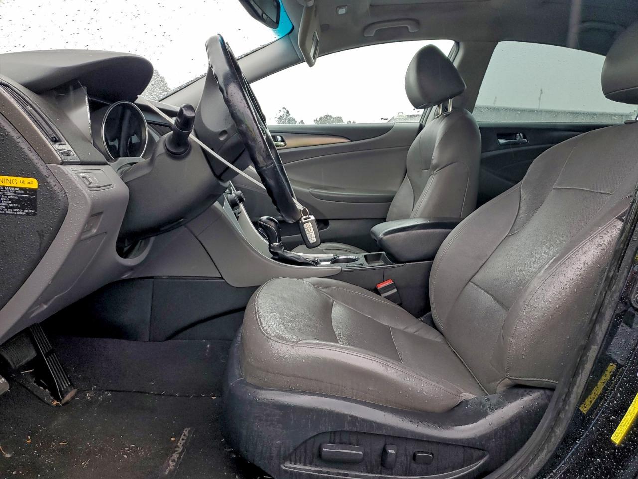 Hyundai SONATA Hybrid Image 8