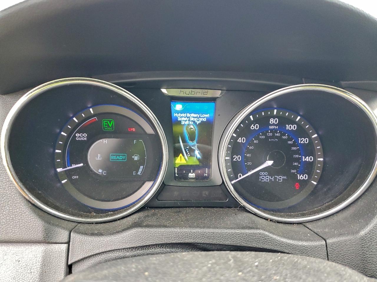 Hyundai SONATA Hybrid Image 12