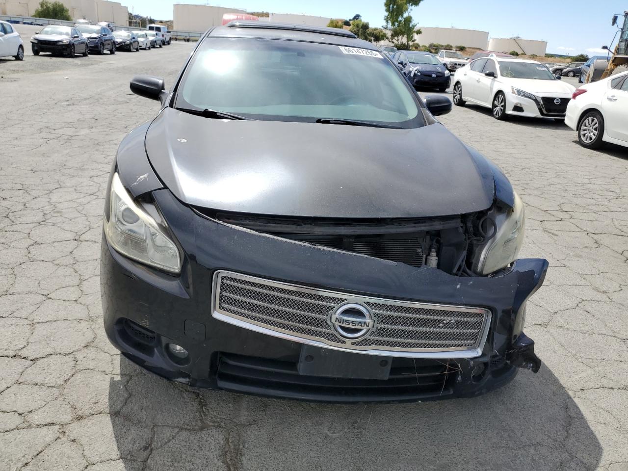 Nissan Maxima S Image 6