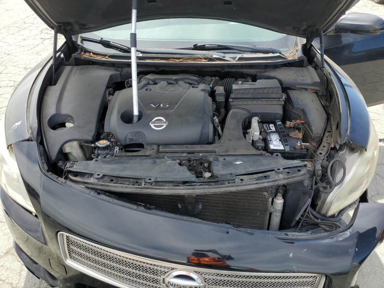 Nissan Maxima S Image 9