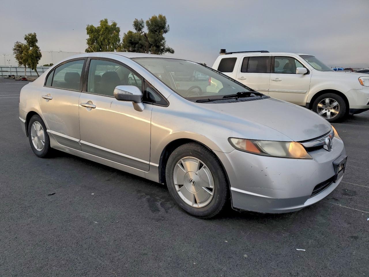 Honda Civic Hybrid Image 5