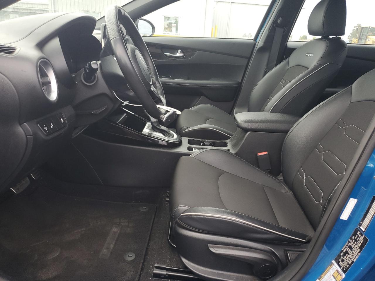 Kia Forte Gt Line Image 2