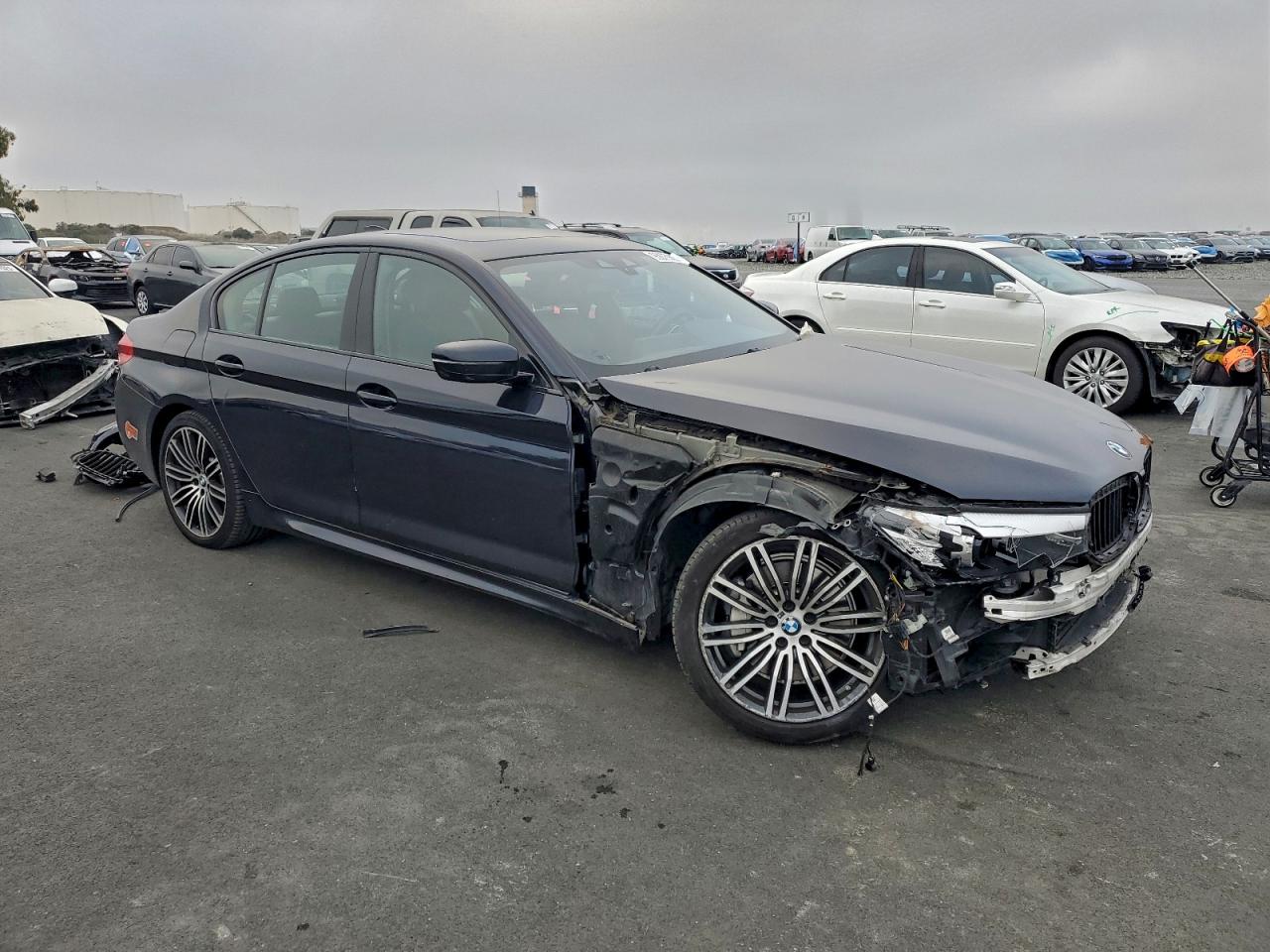 BMW 5 Series Image 13