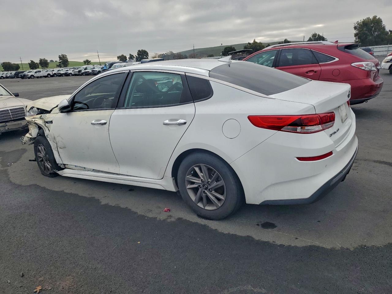 Kia Optima Lx Image 2