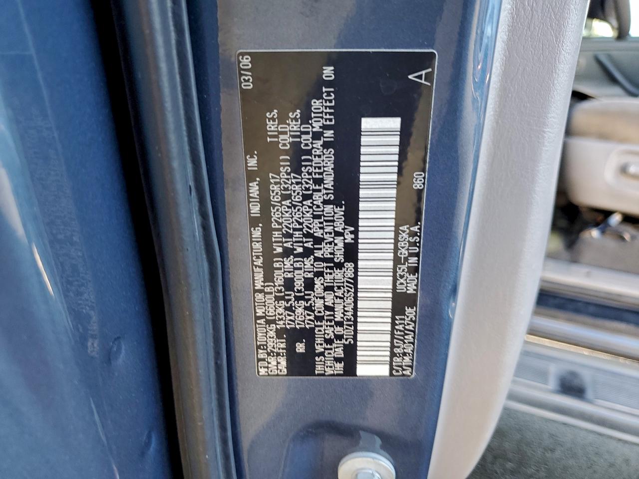 Toyota Sequoia Sr5 Image 8