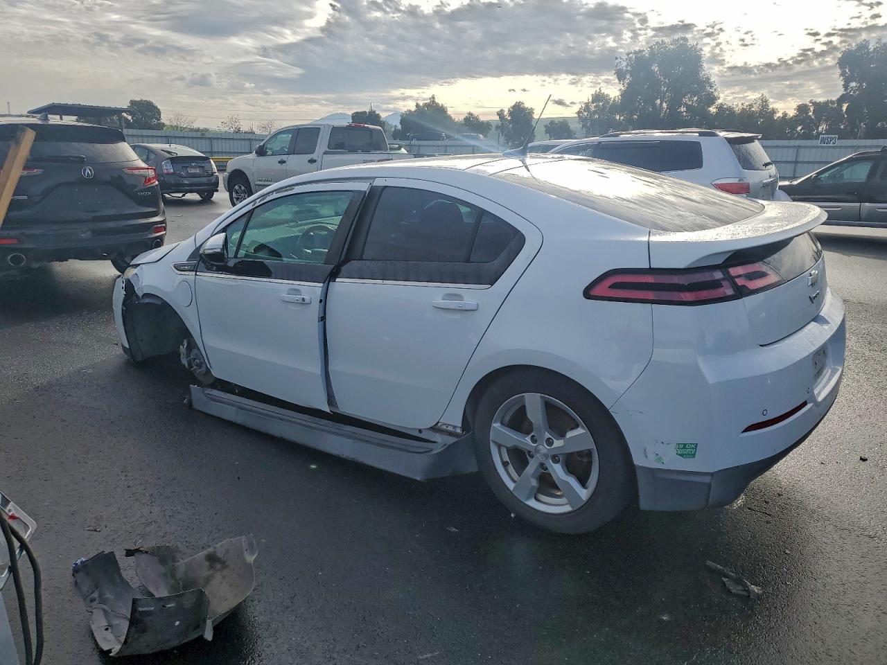 Chevrolet Volt Image 2