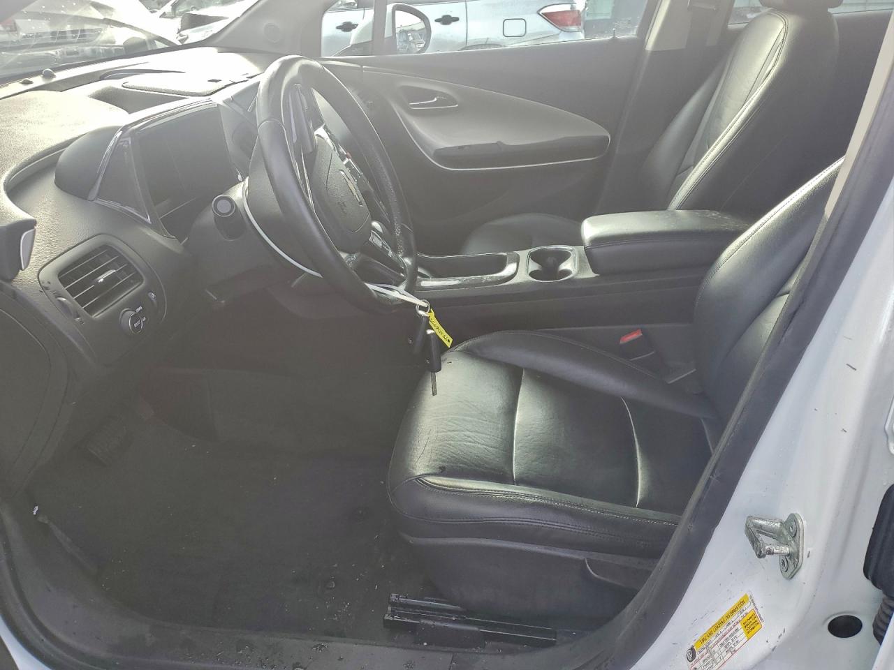 Chevrolet Volt Image 6