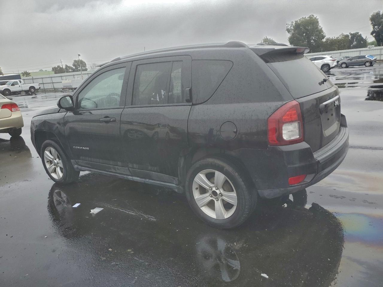 Jeep Compass Sport Image 2