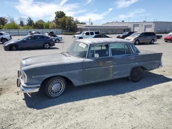  Salvage Mercedes-Benz 240-Class