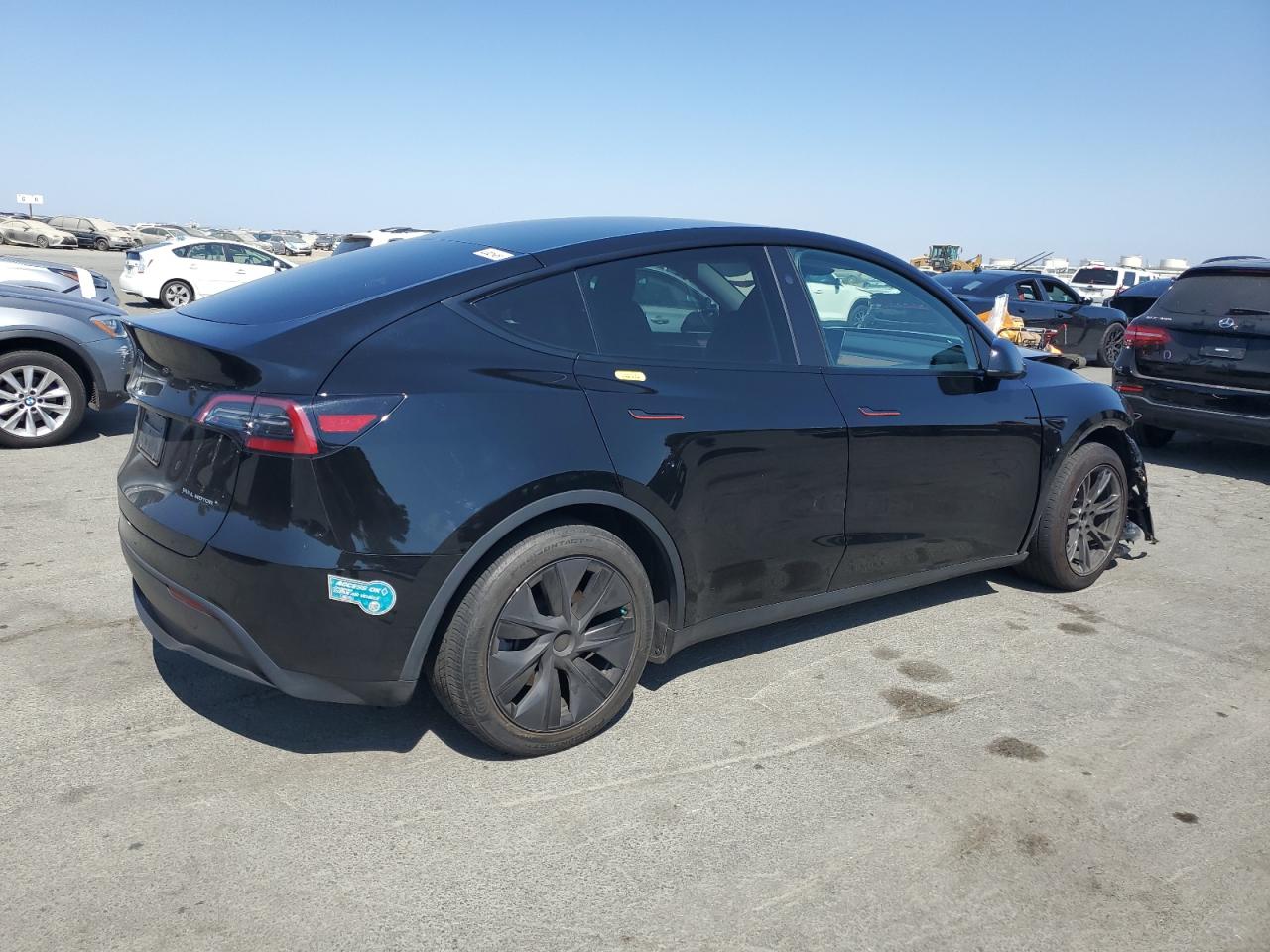 Tesla Model Y Image 2