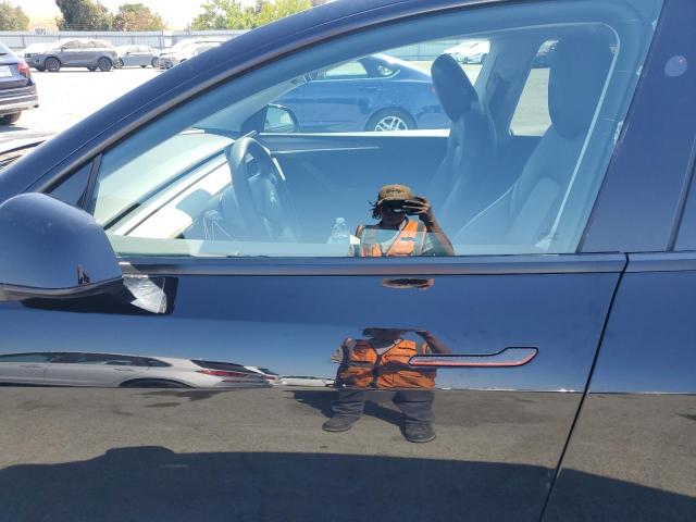 Tesla Model Y Image 7