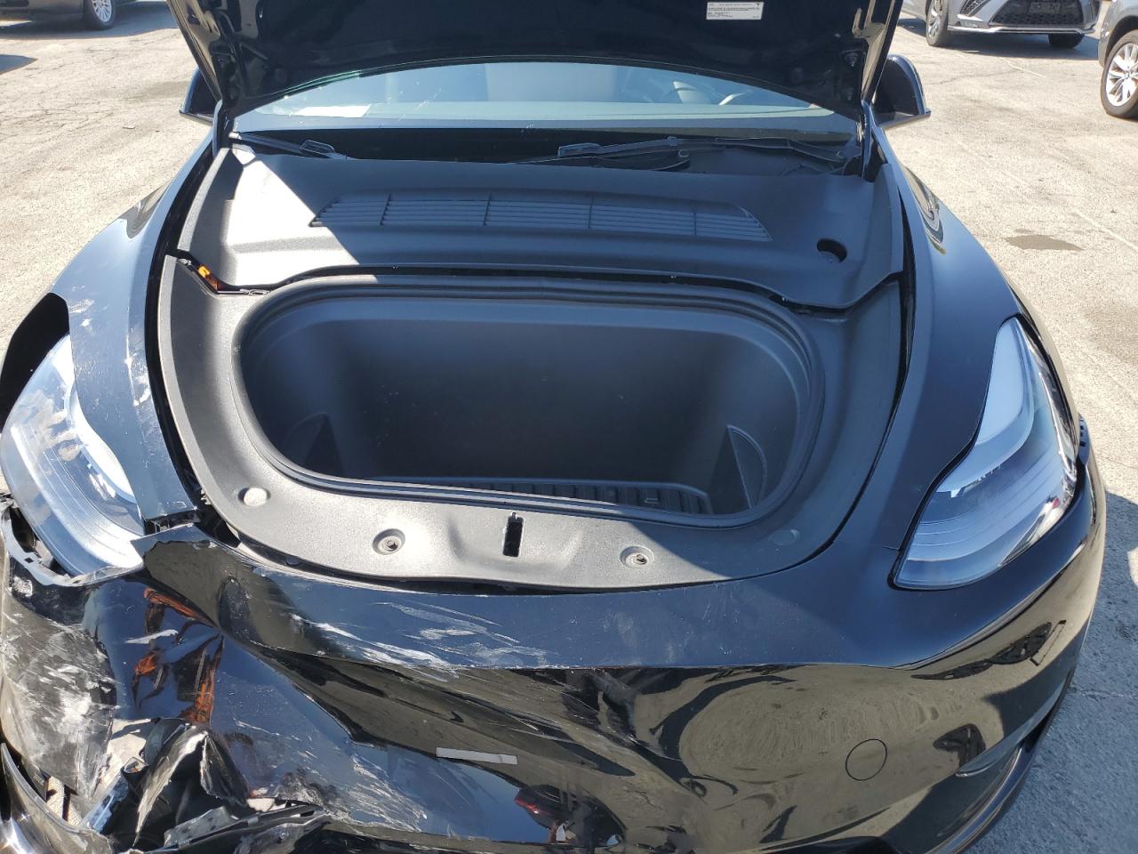 Tesla Model Y Image 5