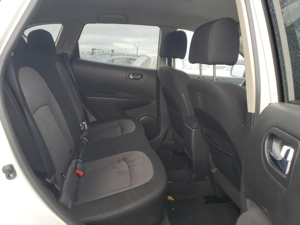 Nissan Rogue S Image 11