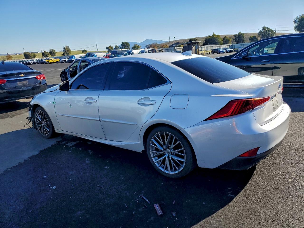 Lexus Is 300 Image 2