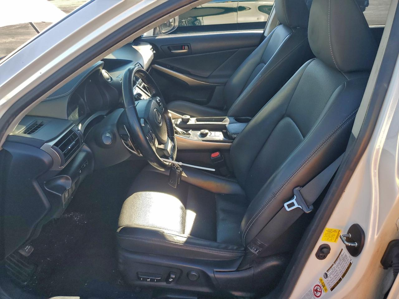 Lexus Is 300 Image 6