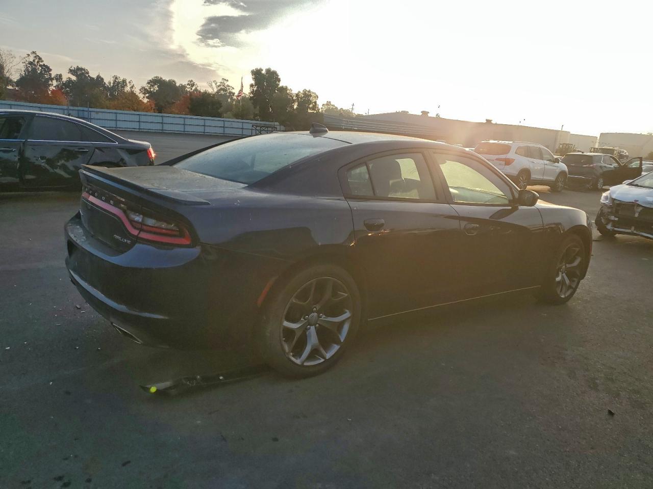 Dodge Charger Sxt Image 8