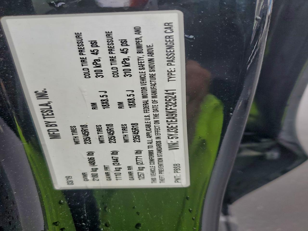 Tesla Model 3 Image 9