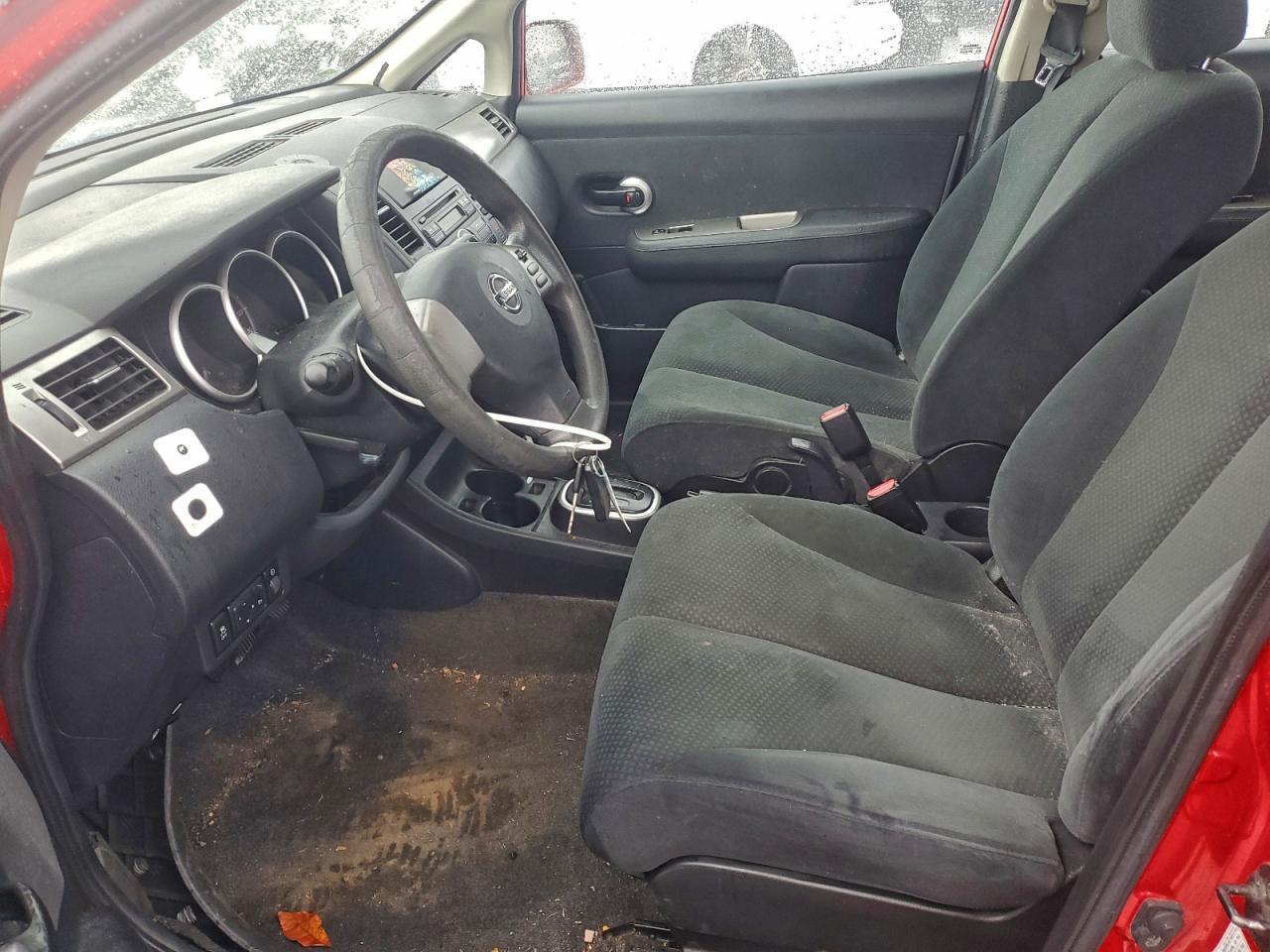 Nissan Versa S Image 11