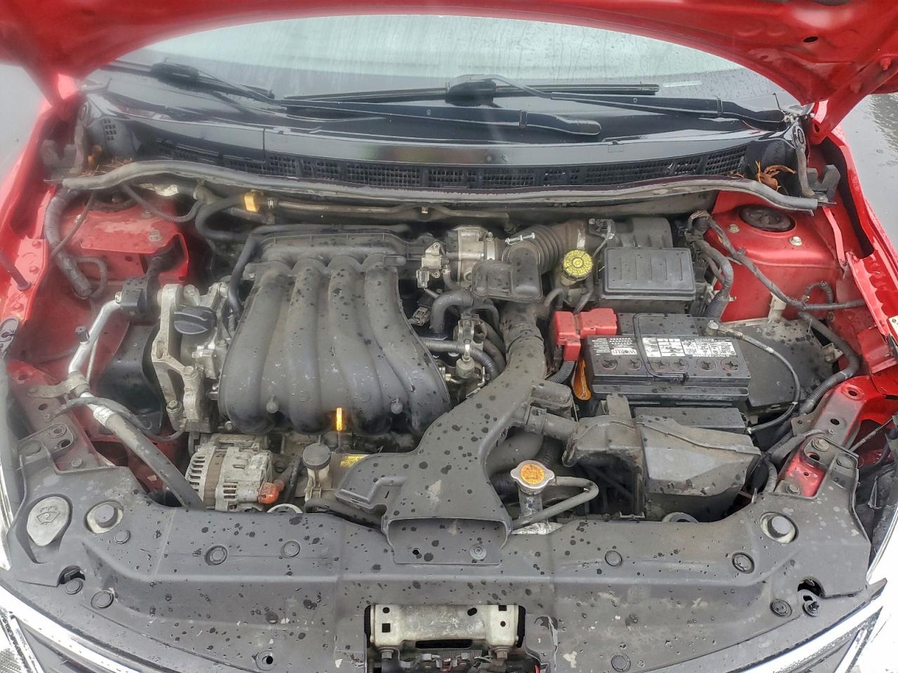 Nissan Versa S Image 8