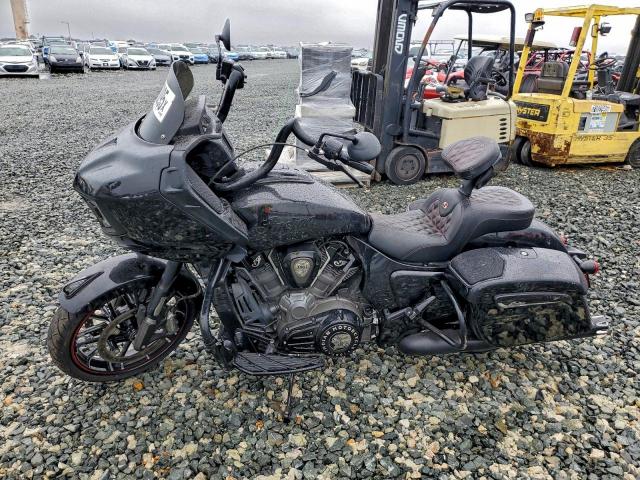 Indian Motorcycle Co Challenger Dark Horse Image 3