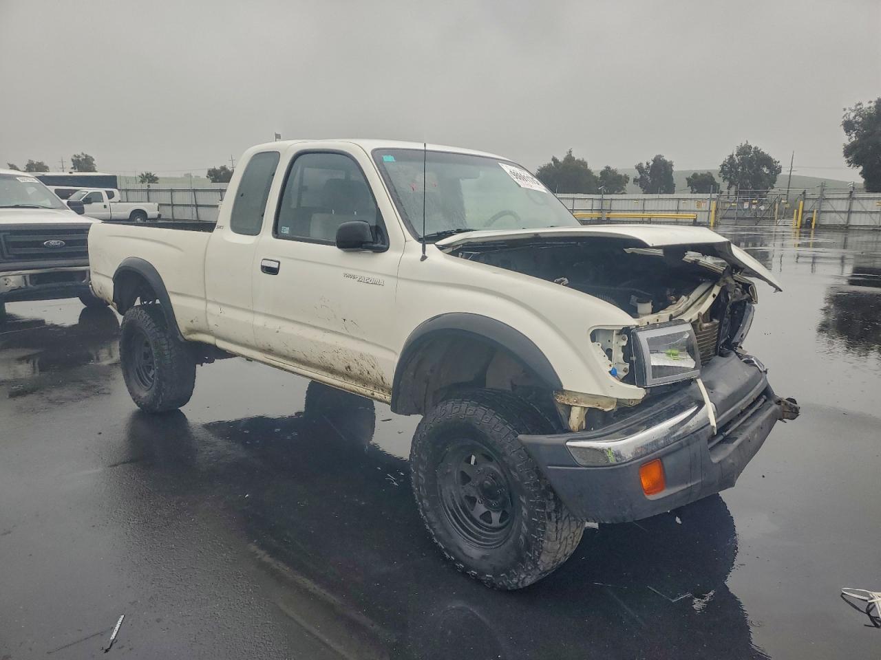 Toyota Tacoma Xtracab Image 3
