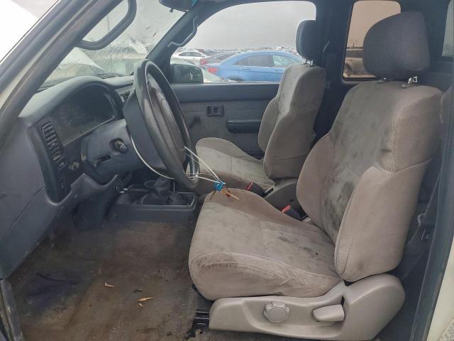 Toyota Tacoma Xtracab Image 8