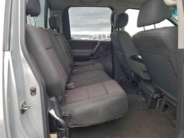 Nissan Titan Xe Image 12