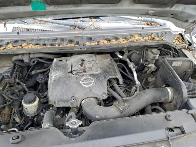 Nissan Titan Xe Image 2