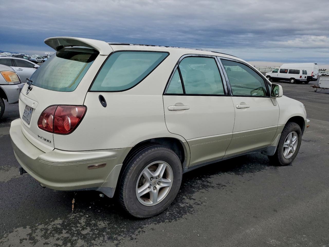 Lexus RX 300 Image 13