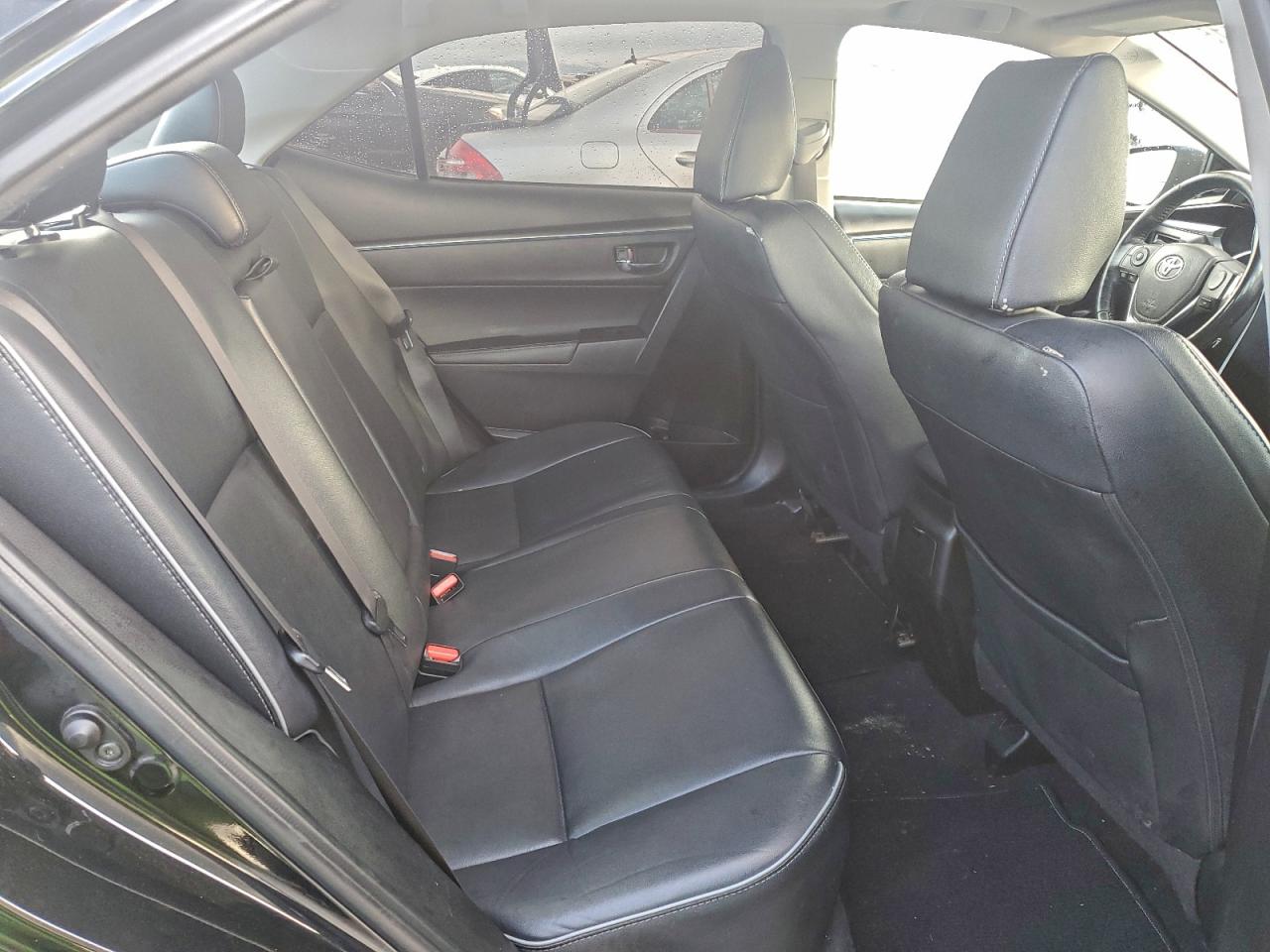 Toyota Corolla L Image 7