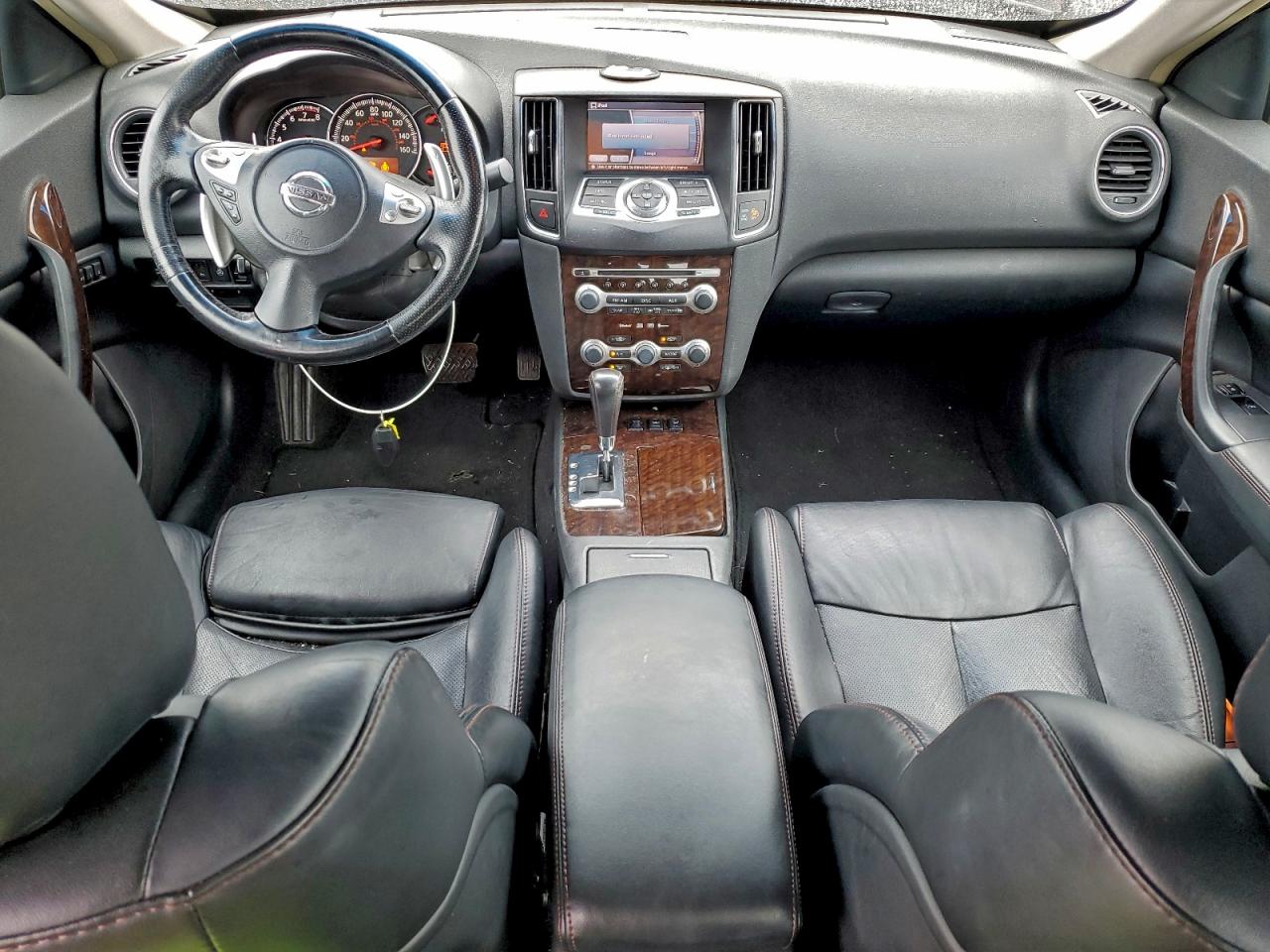 Nissan Maxima S Image 8