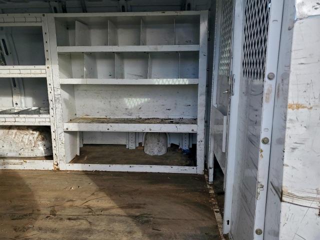 Chevrolet Express Image 7