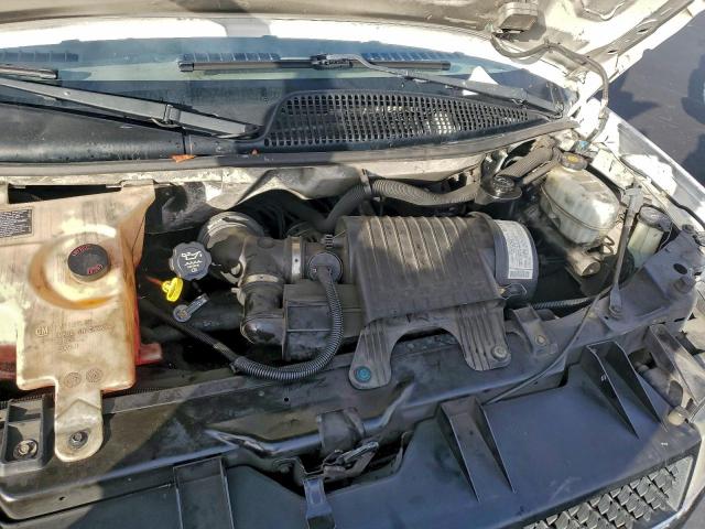 Chevrolet Express Image 9