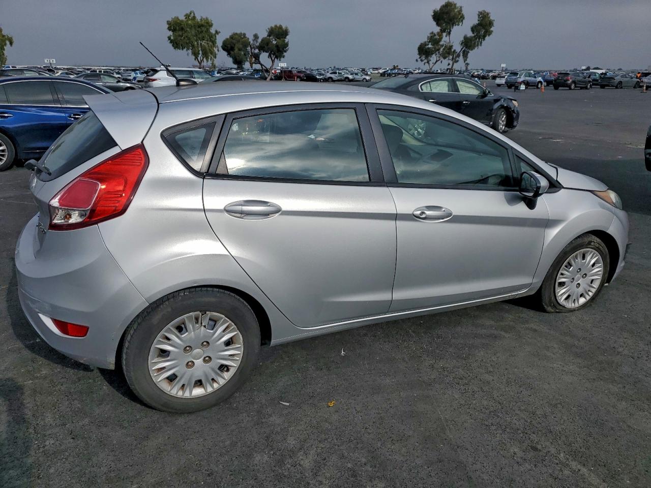 Ford Fiesta S Image 3