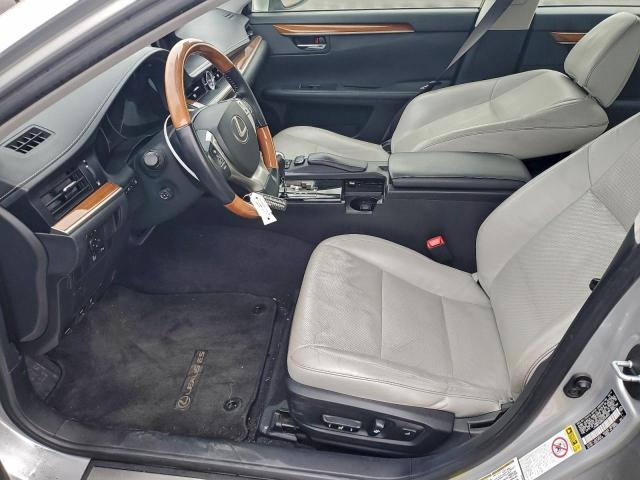 Lexus Es 300h Image 4