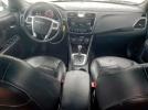 Chrysler 200 Limited Image 12