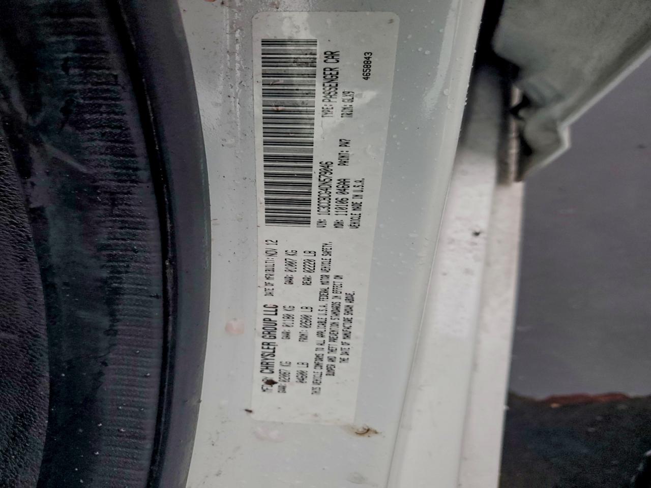 Chrysler 200 Limited Image 9