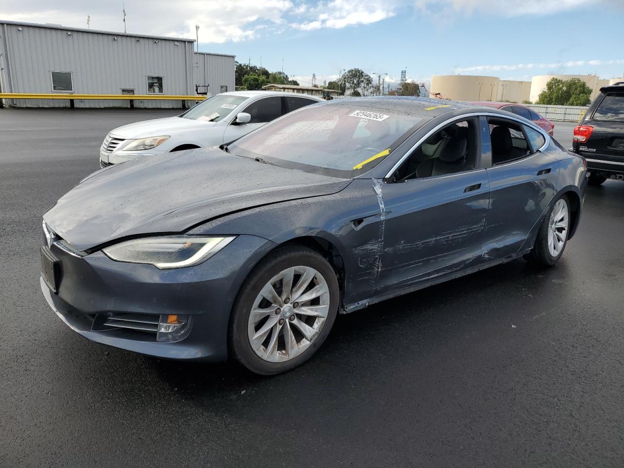 Tesla Model S Image 1