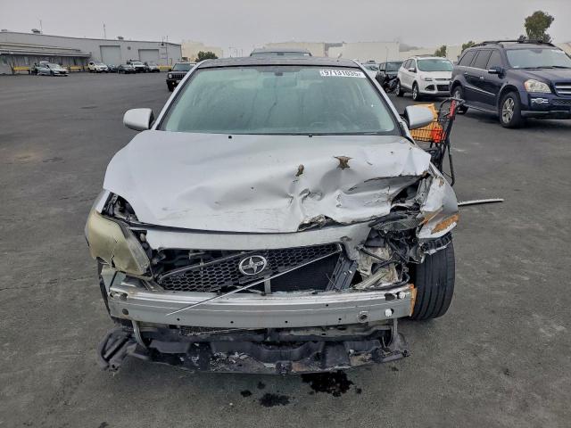 Toyota Scion Image 5