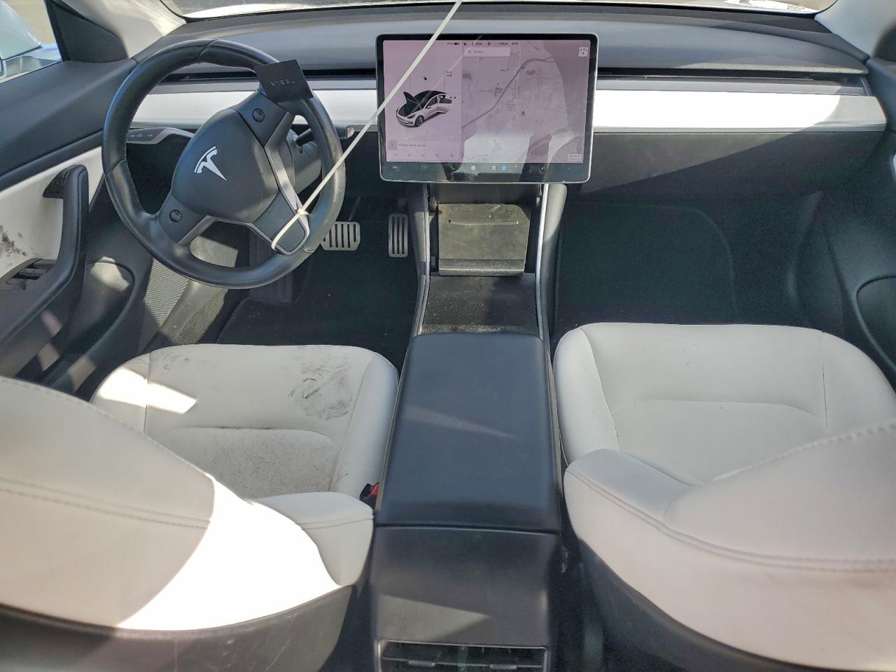 Tesla Model 3 Image 12
