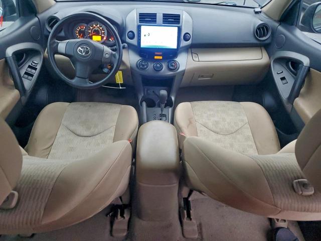 Toyota RAV4 Image 12