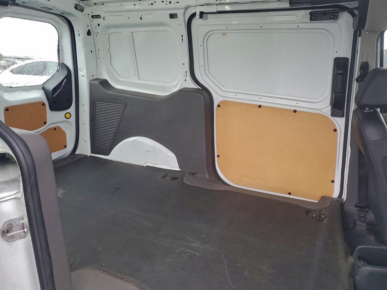 Ford Transit Xl Image 9