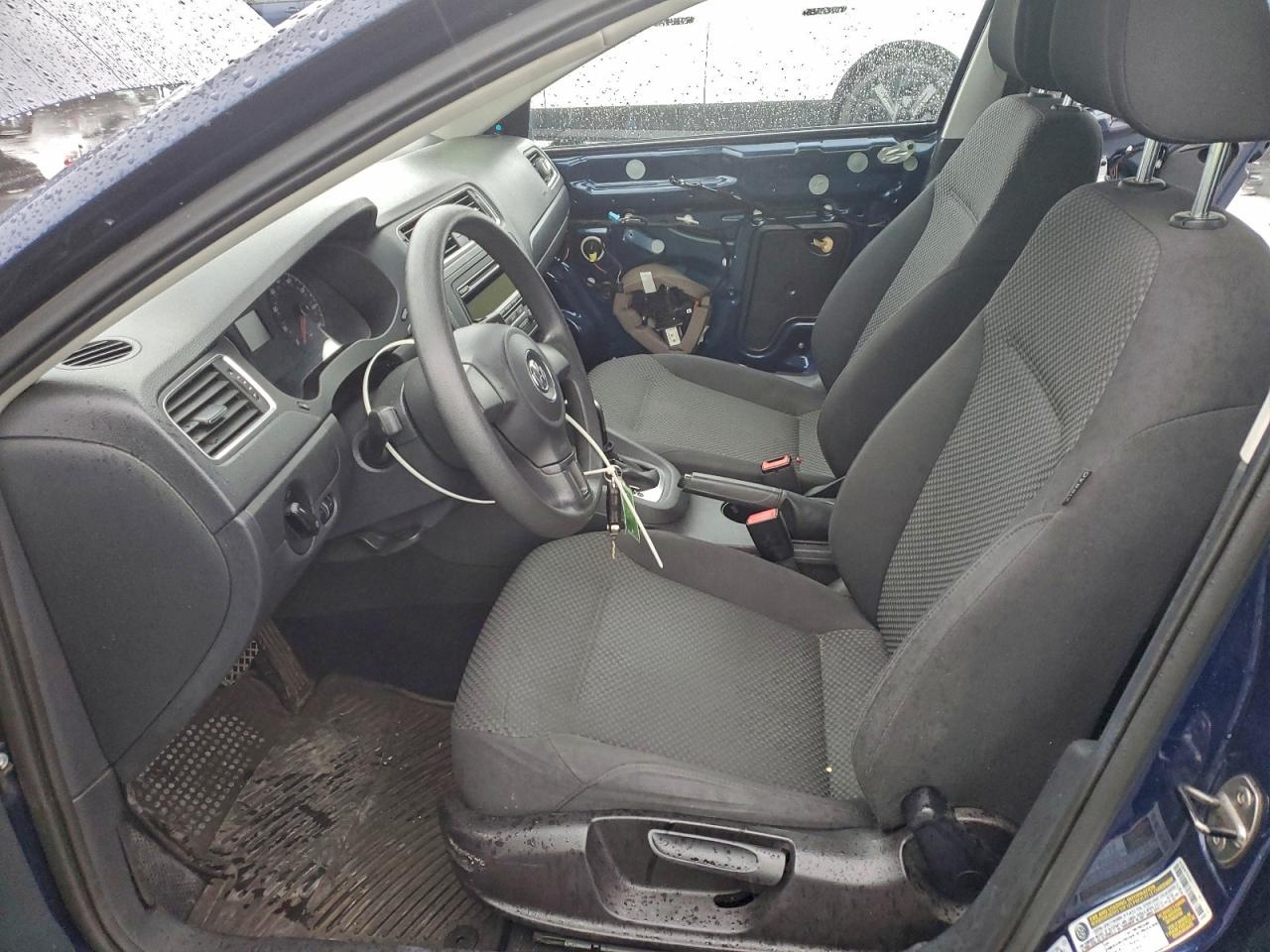 Volkswagen Jetta Base Image 6