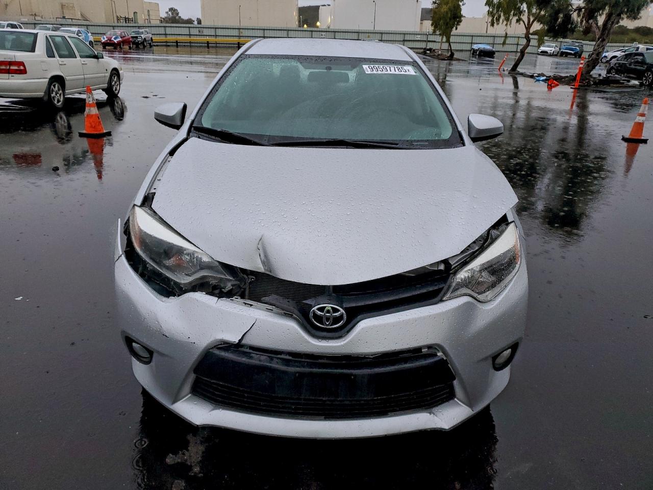 Toyota Corolla L Image 6