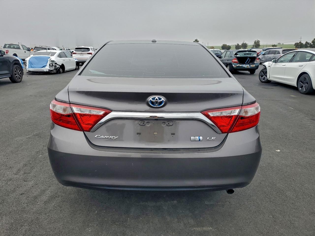 Toyota Camry Hybrid Image 7