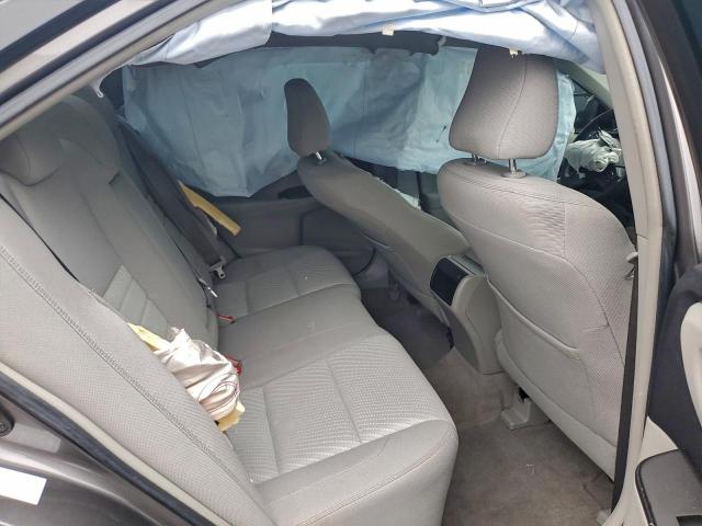 Toyota Camry Hybrid Image 8